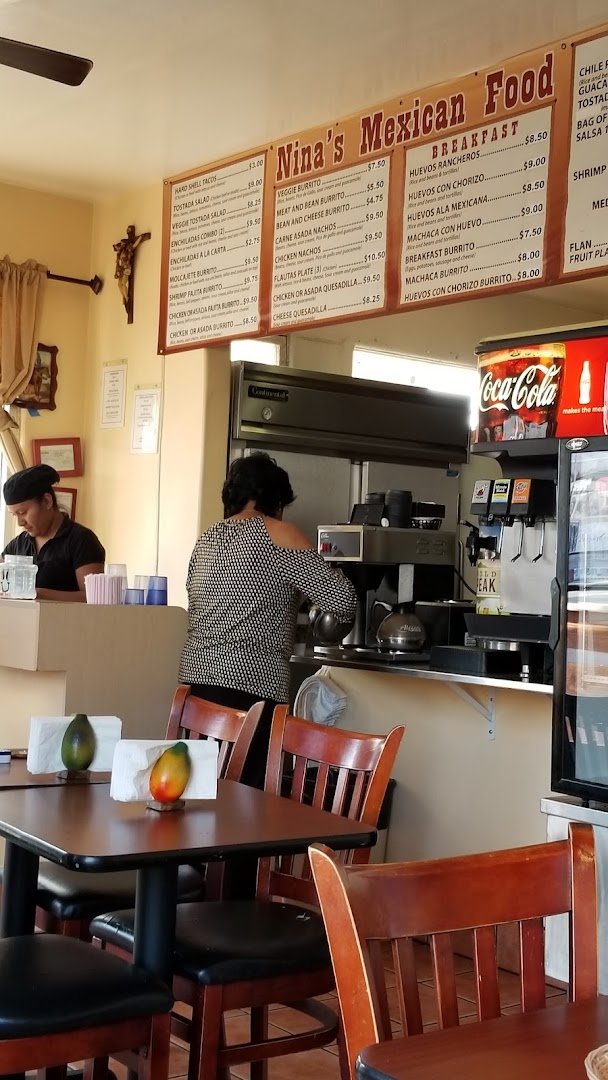 Compact restaurant space with a calm, everyday feel.